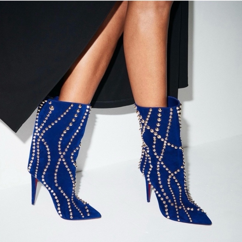 NWT Christian Louboutin Astrilarge Botta Pika 100 Pointed Toe Stud Boots Sz 38